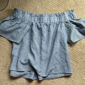 Lulus off the shoulder short sleeved shirt